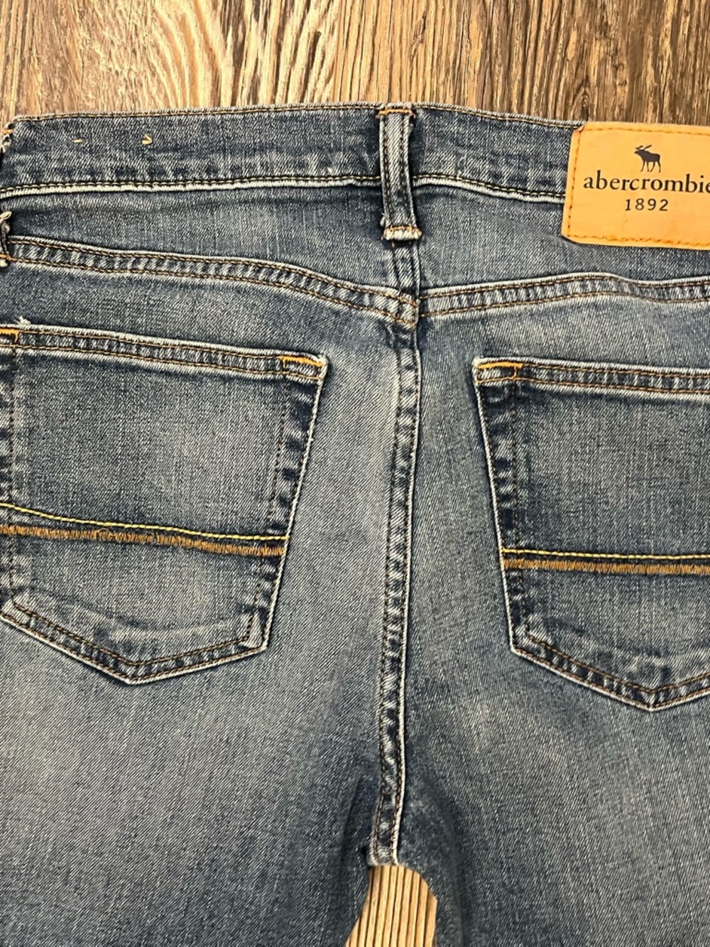 abercrombie kids Skinny Jeans - Light Blue with Gold Stitching